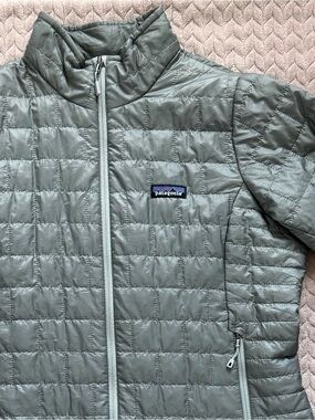 Patagonia Nano Puff Jacket Womens Large Grey Silver Puffer Coat Excellent Cond